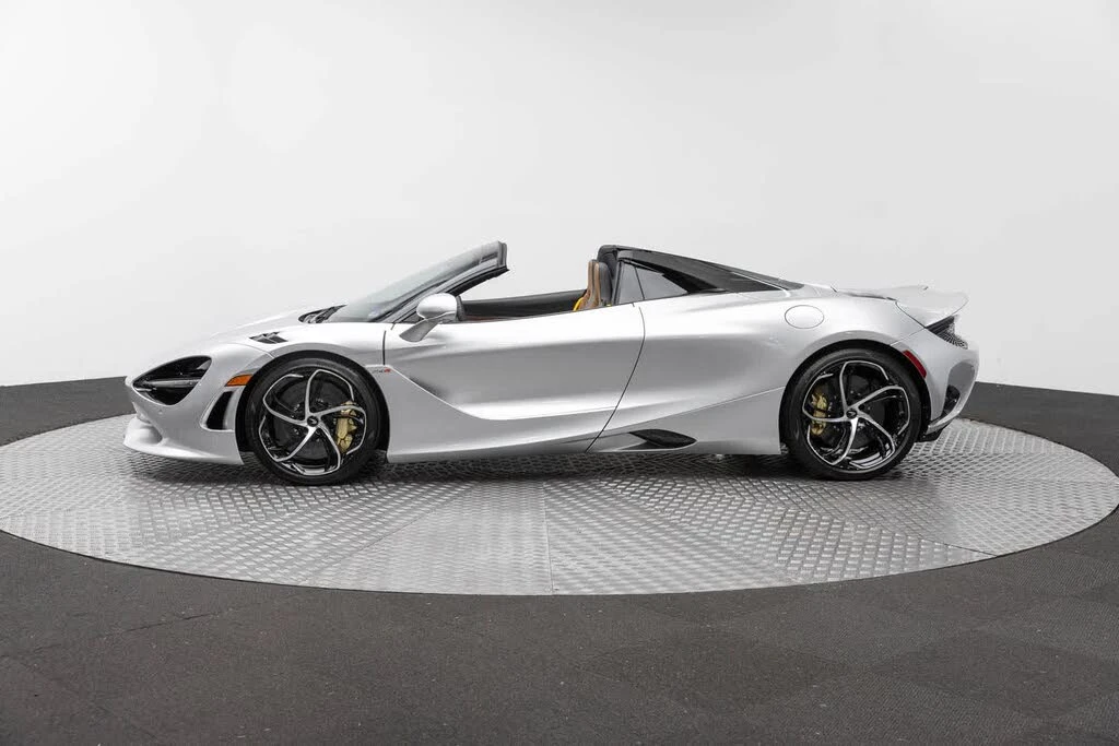 2027 McLaren 750S Spider - Image 3 of 31