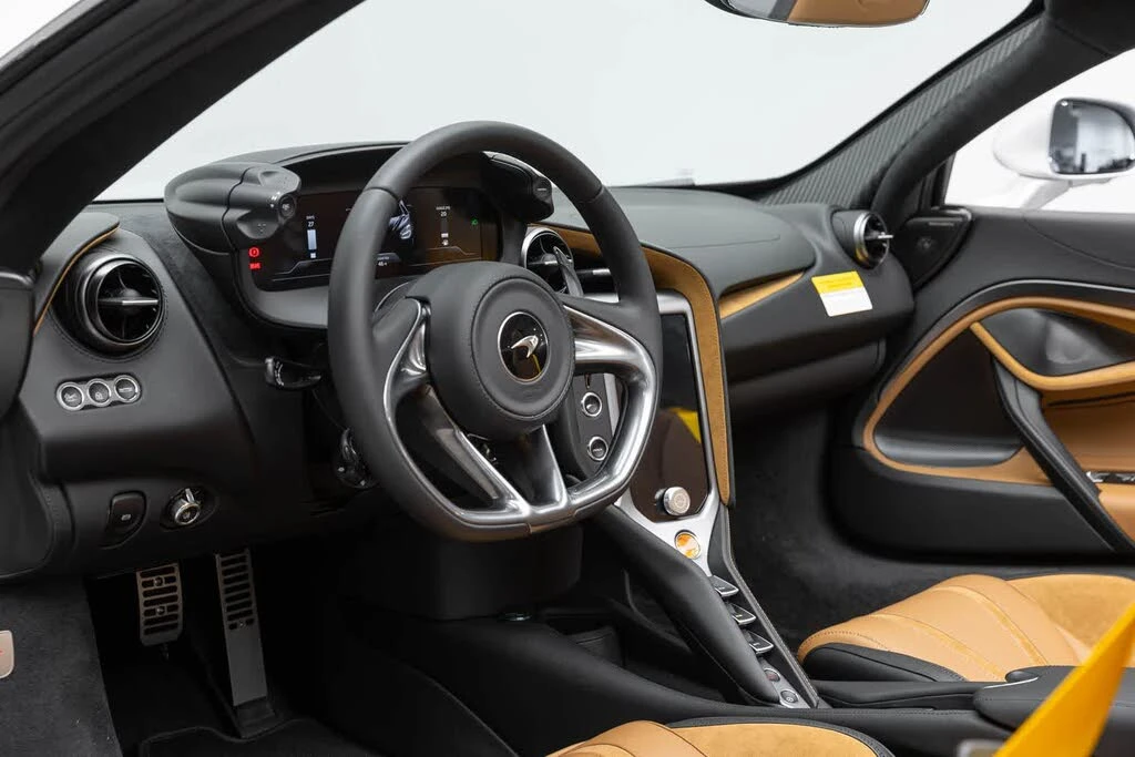 2027 McLaren 750S Spider - Image 2 of 31