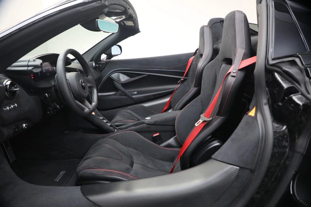 2027 McLaren 750S Spider - Image 30 of 31