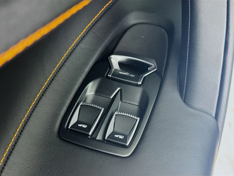 2027 McLaren 750S Spider - Image 16 of 25