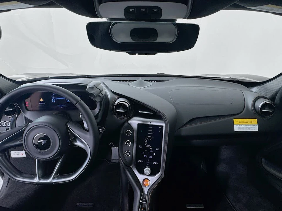 2027 McLaren 750S Spider - Image 21 of 25