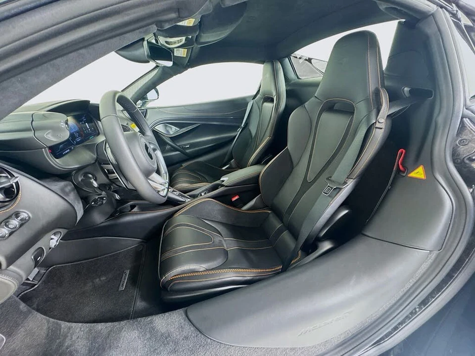 2027 McLaren 750S Spider - Image 20 of 25