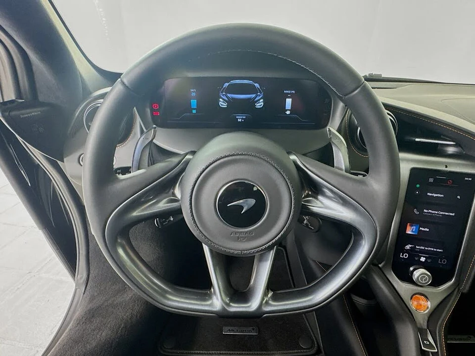 2027 McLaren 750S Spider - Image 11 of 25