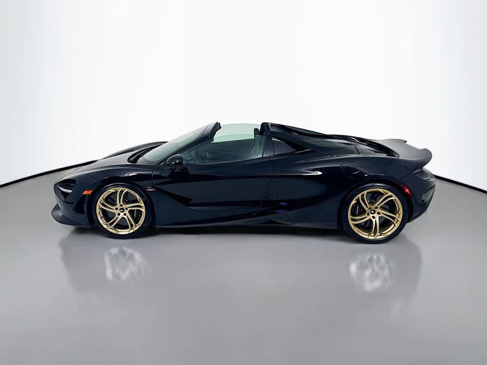 2027 McLaren 750S Spider - Image 4 of 25