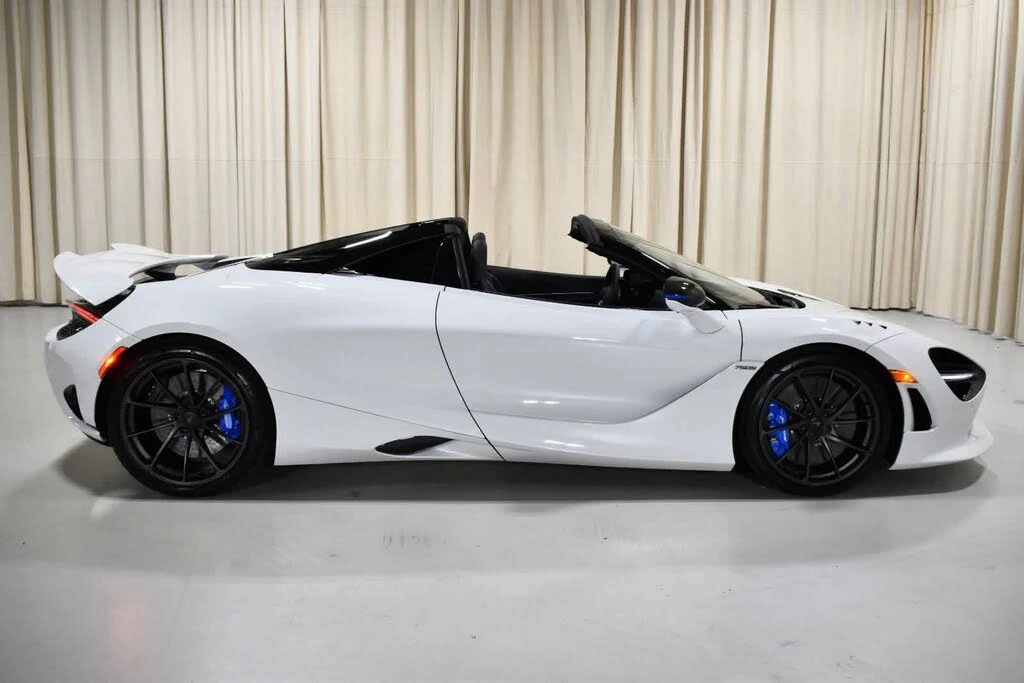 2027 McLaren 750S Spider - Image 11 of 31