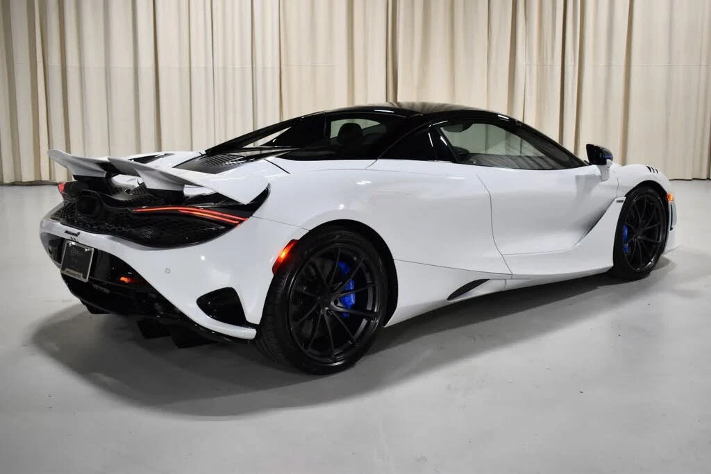 2027 McLaren 750S Spider - Image 5 of 31