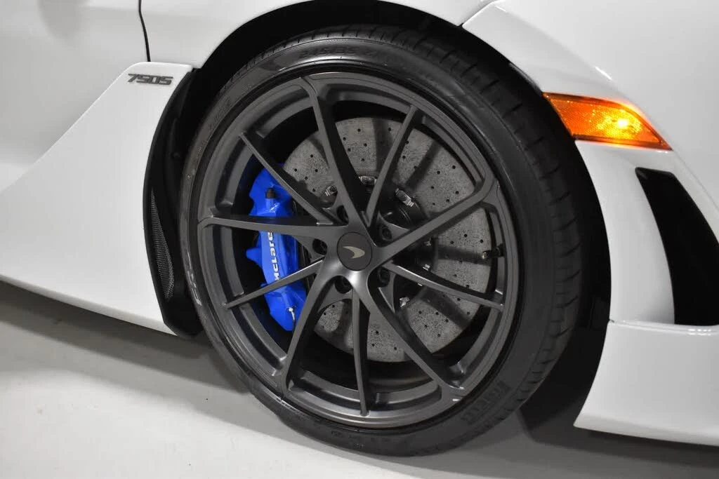2027 McLaren 750S Spider - Image 16 of 31