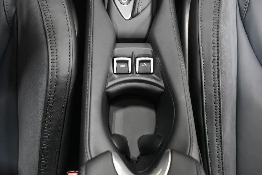 2027 McLaren 750S Spider - Image 26 of 31