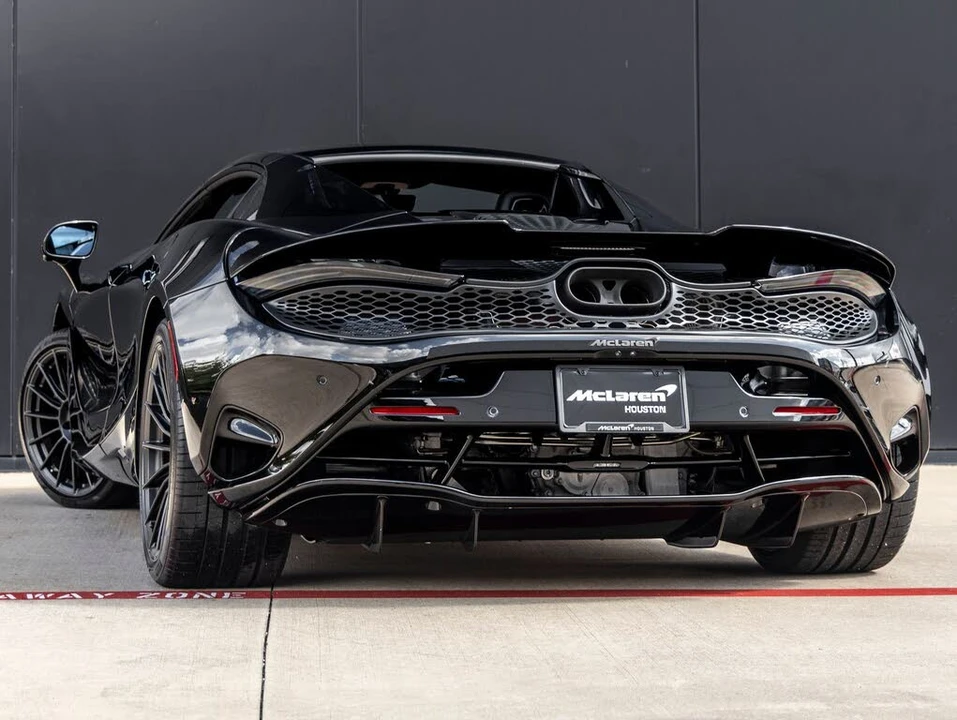 2027 McLaren 750S Spider - Image 6 of 31
