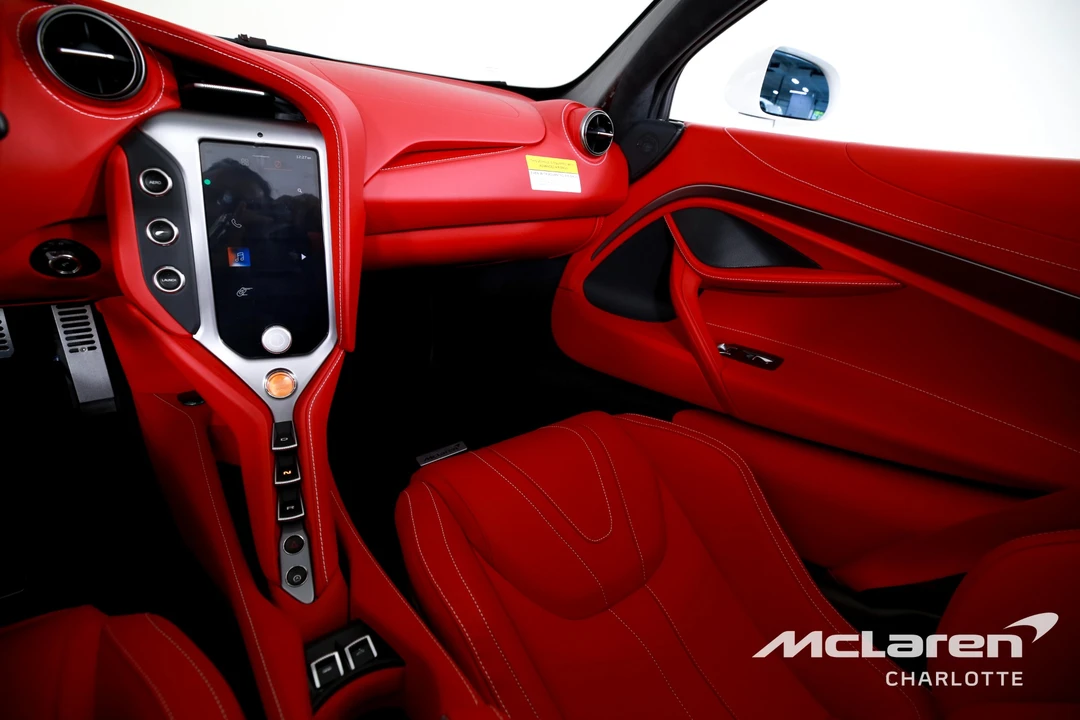 2027 McLaren 750S Spider - Image 17 of 31