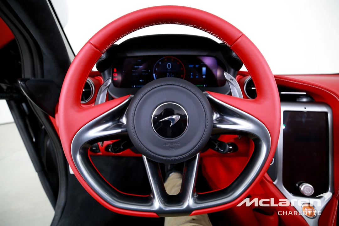 2027 McLaren 750S Spider - Image 16 of 31