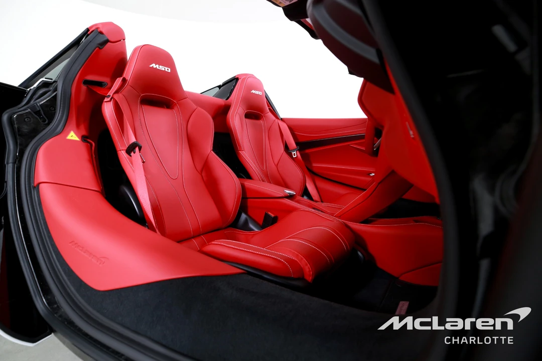 2027 McLaren 750S Spider - Image 20 of 31