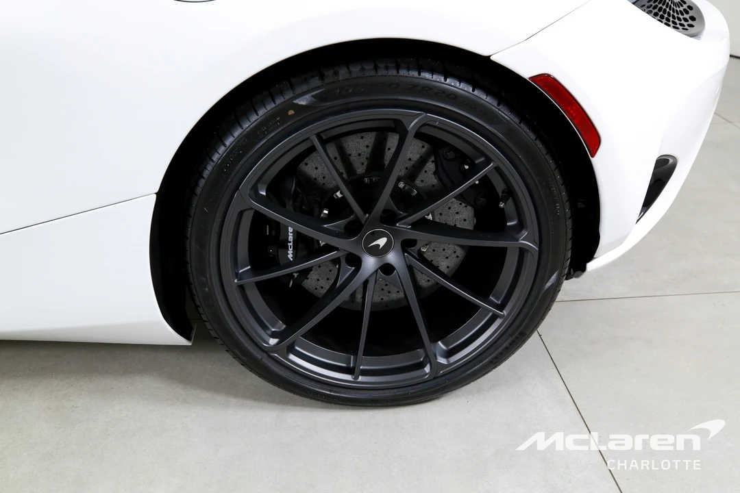 2027 McLaren 750S Spider - Image 30 of 31