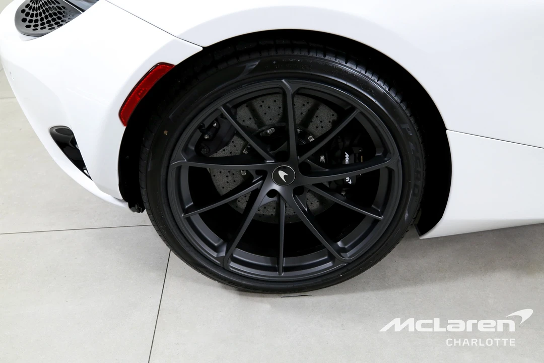 2027 McLaren 750S Spider - Image 27 of 31