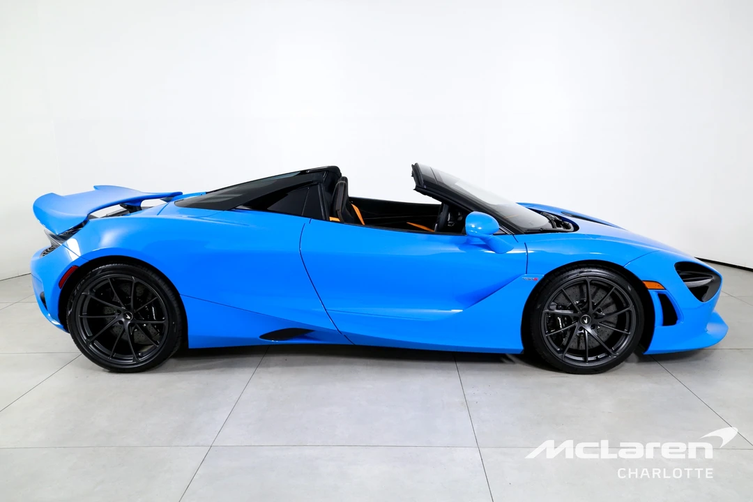 2027 McLaren 750S Spider - Image 11 of 31