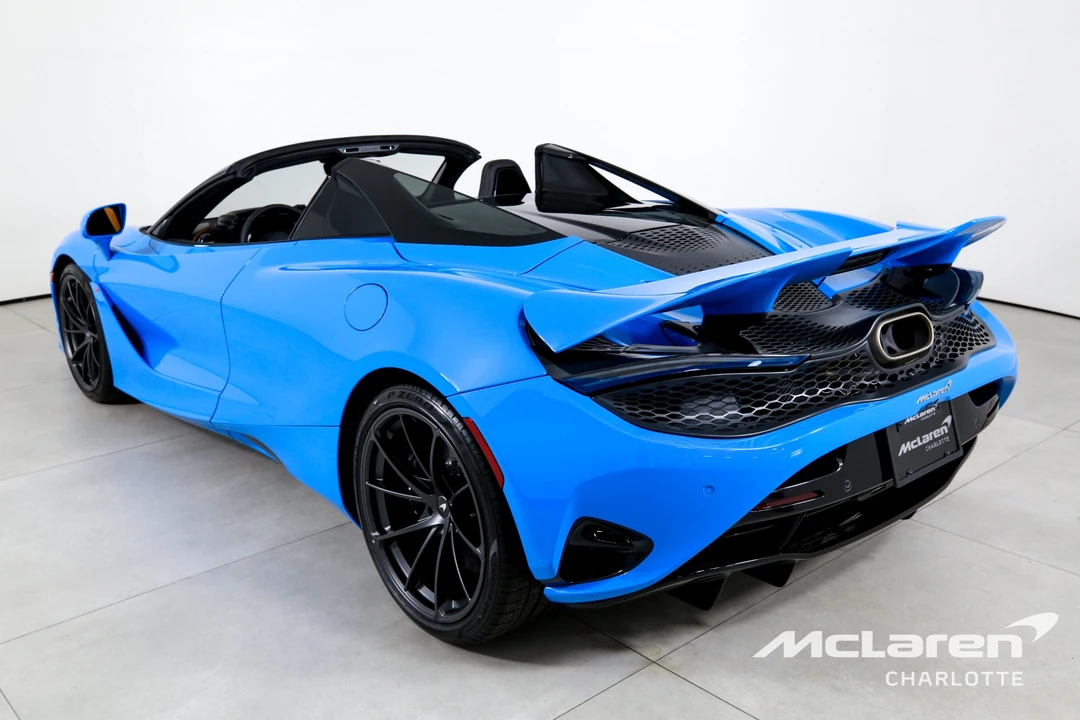 2027 McLaren 750S Spider - Image 8 of 31