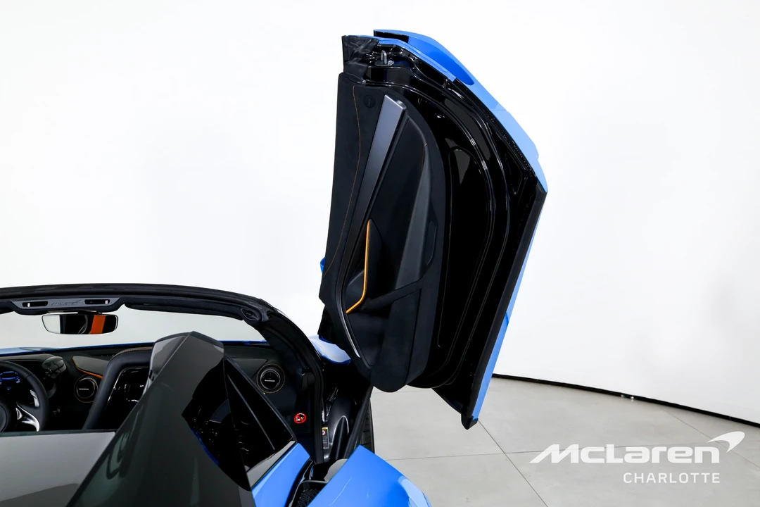 2027 McLaren 750S Spider - Image 19 of 31