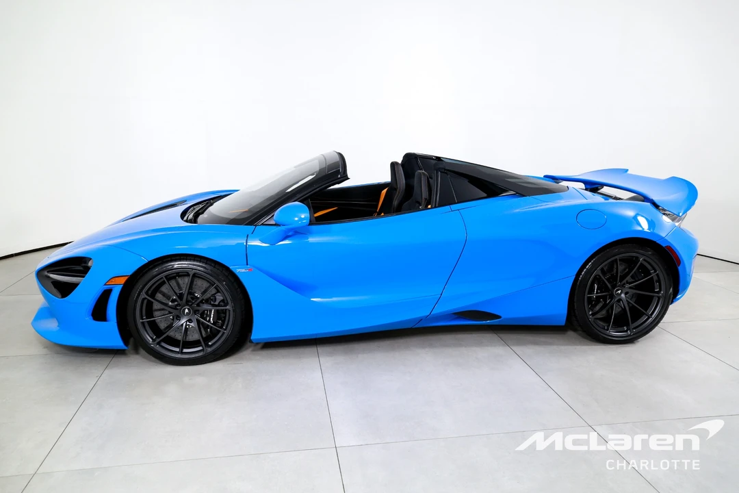 2027 McLaren 750S Spider - Image 7 of 31