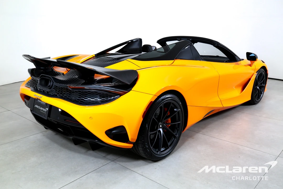 2027 McLaren 750S Spider - Image 10 of 31