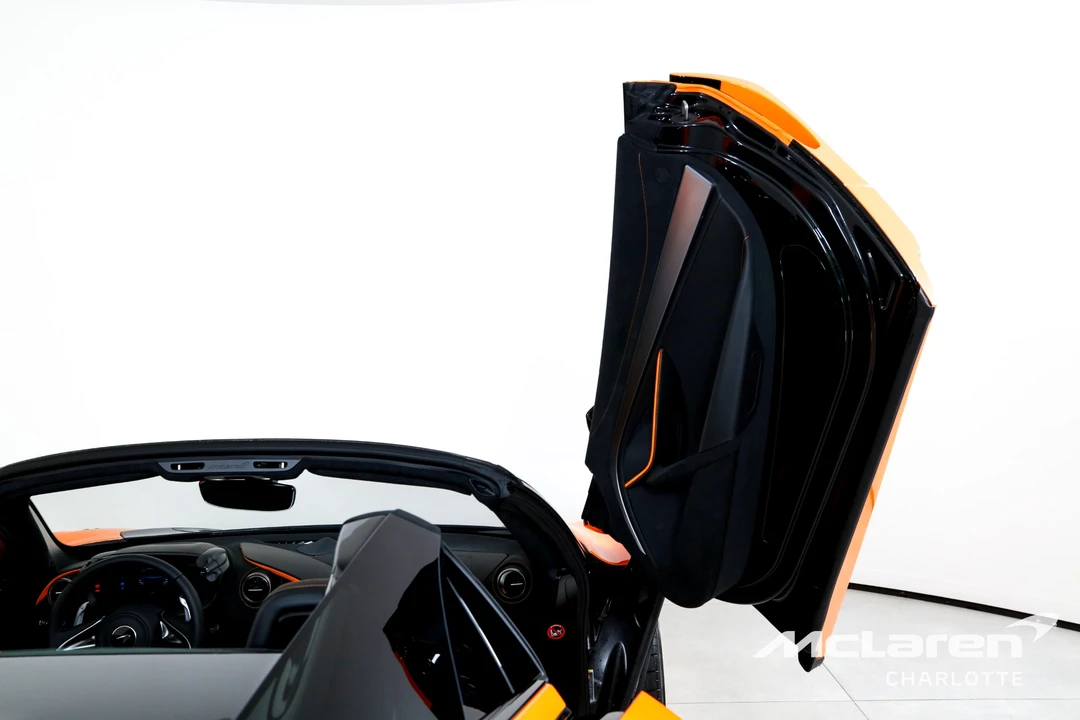 2027 McLaren 750S Spider - Image 19 of 31