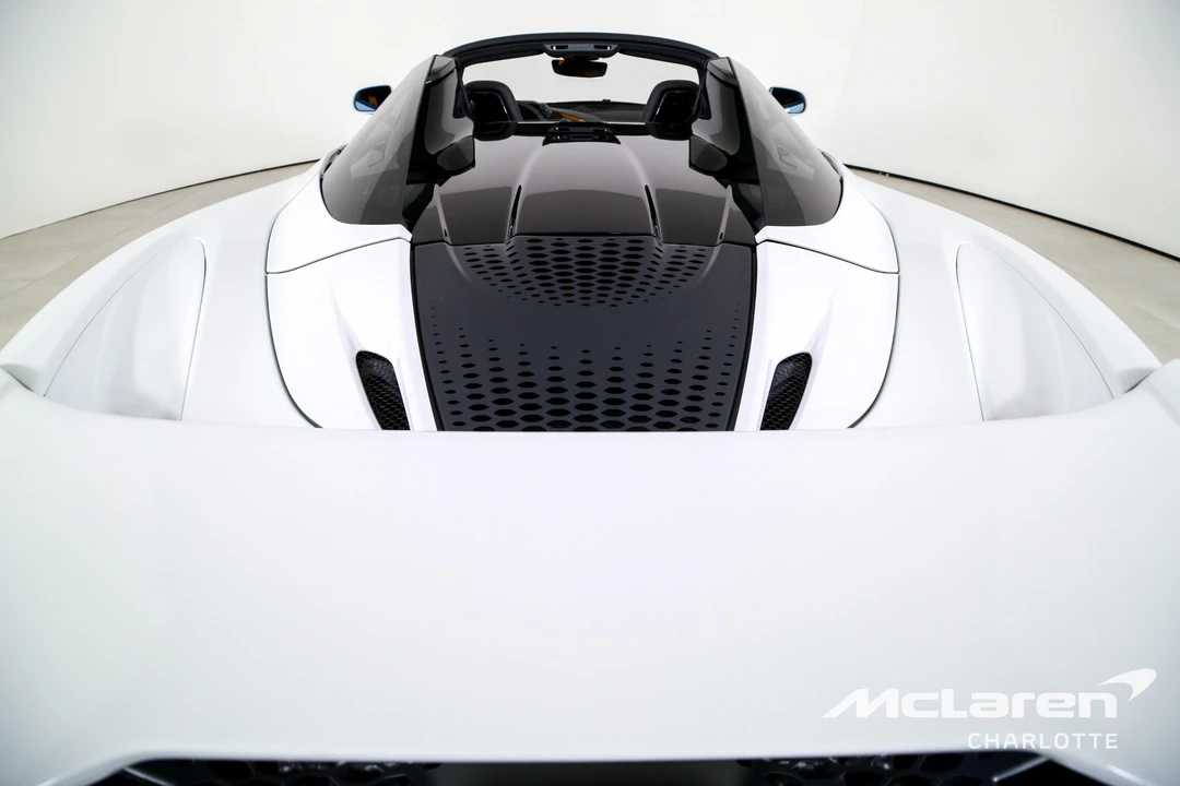 2027 McLaren 750S Spider - Image 27 of 31