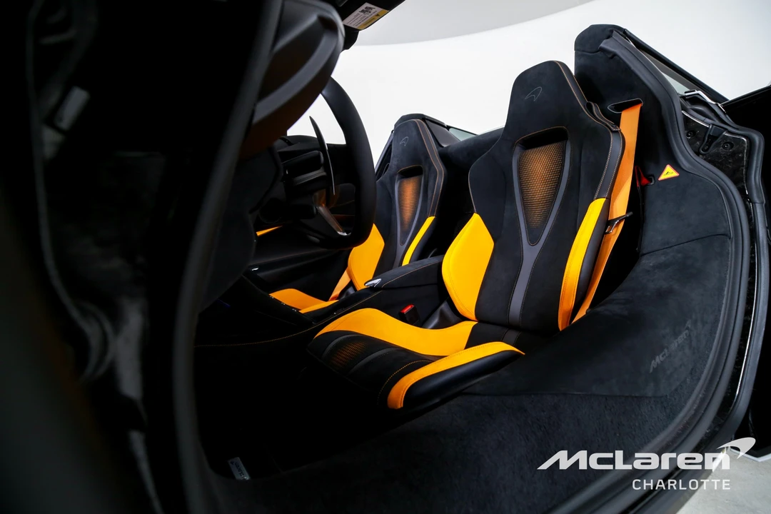 2027 McLaren 750S Spider - Image 13 of 31