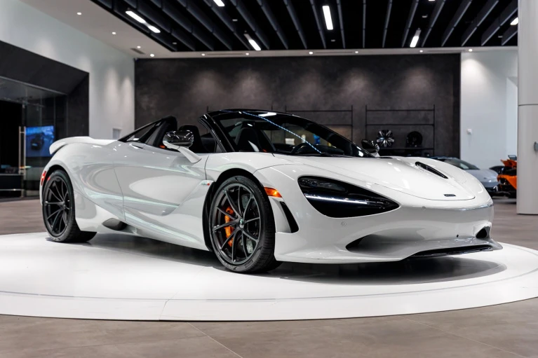 2027 McLaren 750S Spider - Image 3 of 6