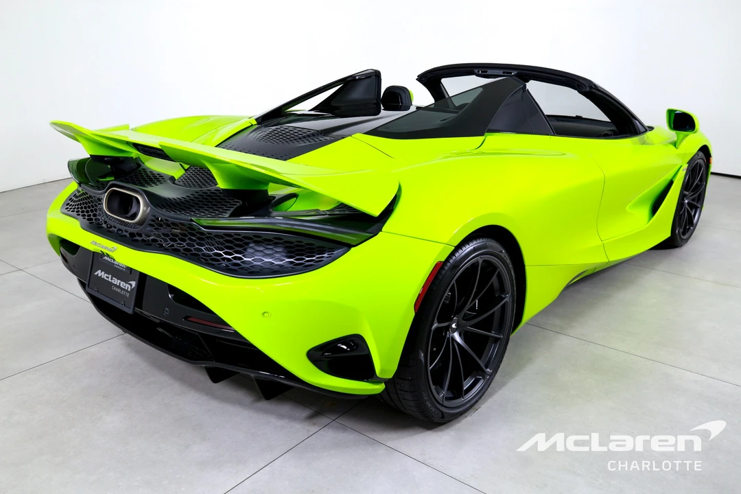2027 McLaren 750S Spider - Image 10 of 31