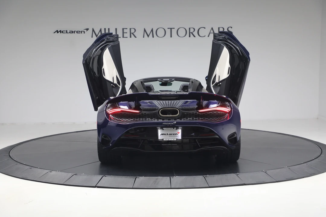 2027 McLaren 750S Spider - Image 17 of 31