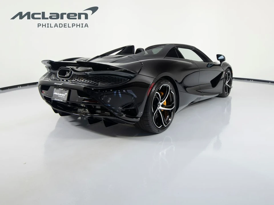 2027 McLaren 750S Spider - Image 5 of 31