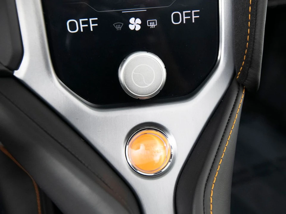 2027 McLaren 750S Spider - Image 26 of 31