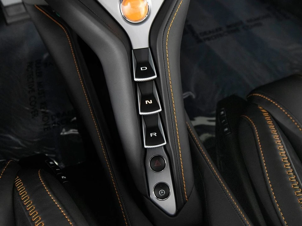 2027 McLaren 750S Spider - Image 28 of 31