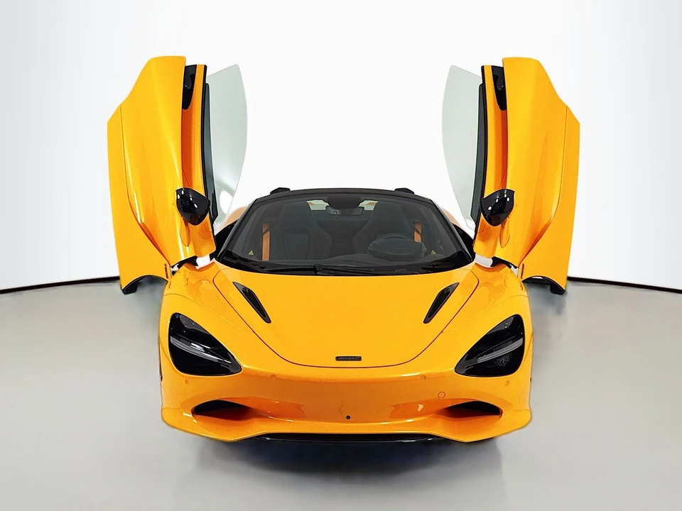 2027 McLaren 750S Spider - Image 2 of 22