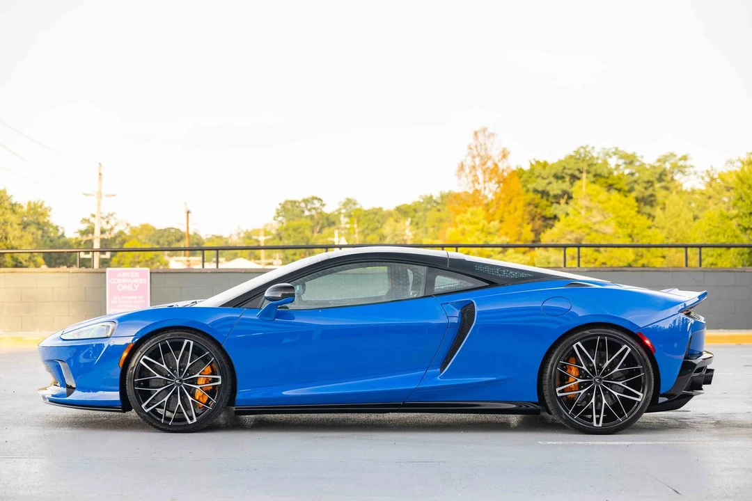 2027 McLaren GT - Image 8 of 31