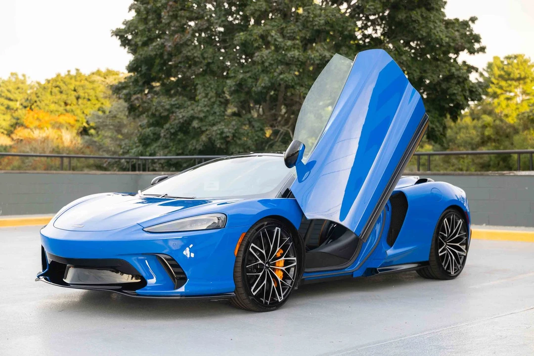 2027 McLaren GT - Image 9 of 31