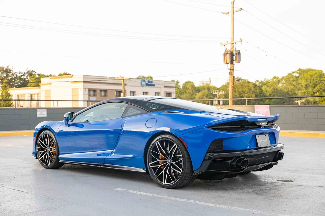 2027 McLaren GT - Image 6 of 31
