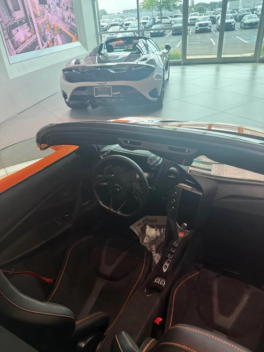 2027 McLaren 750S - Image 2 of 5