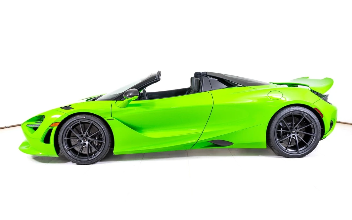 2027 McLaren 750S Spider - Image 2 of 27