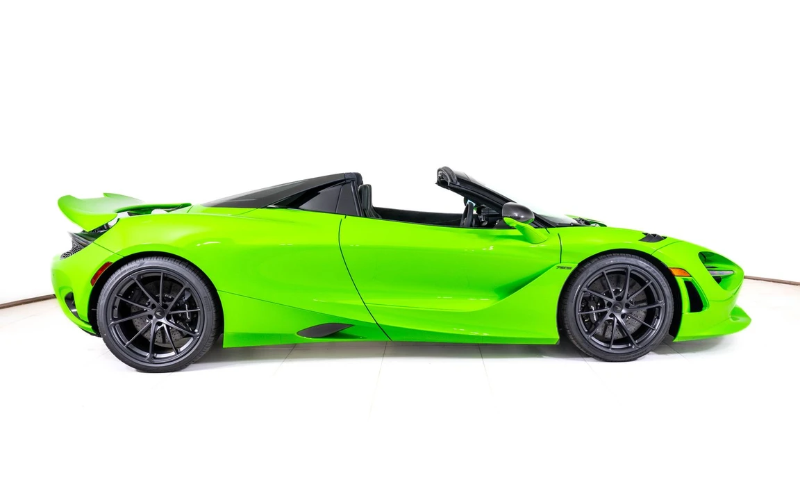 2027 McLaren 750S Spider - Image 8 of 27