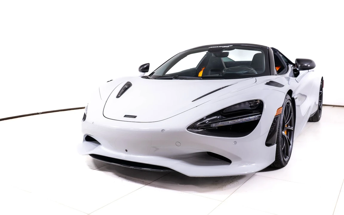 2027 McLaren 750S Spider - Image 12 of 28