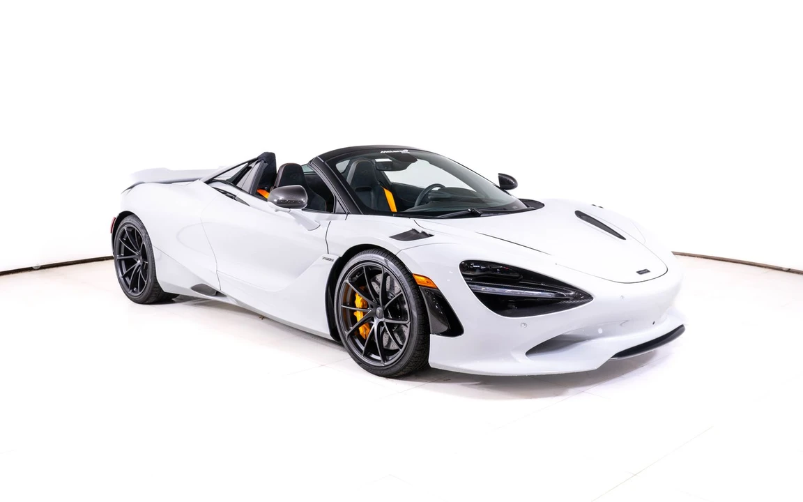 2027 McLaren 750S Spider - Image 9 of 28
