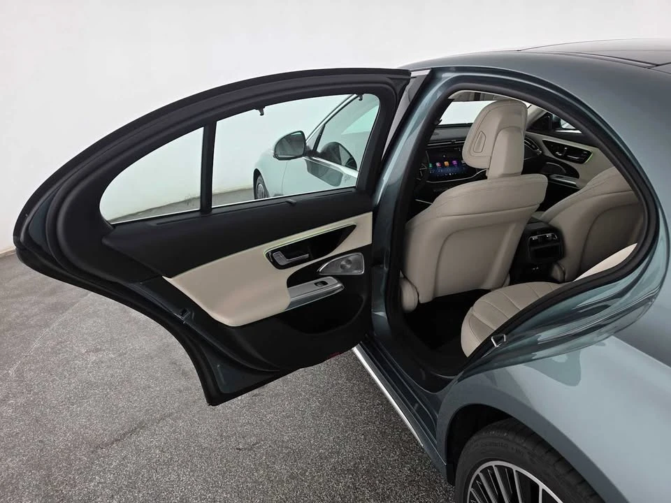 2027 Mercedes-Benz W214 E-Class - Image 15 of 20