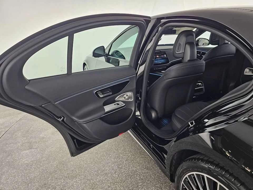2027 Mercedes-Benz W214 E-Class - Image 15 of 20