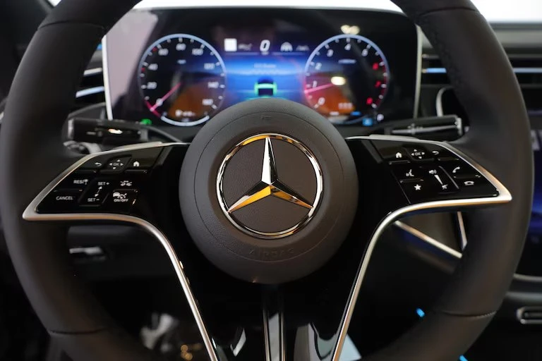 2027 Mercedes-Benz W214 E-Class - Image 12 of 16