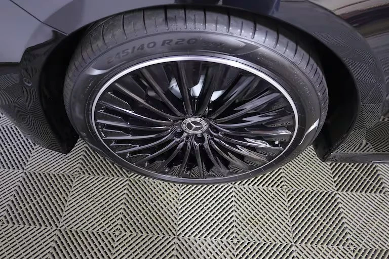 2027 Mercedes-Benz W214 E-Class - Image 7 of 16