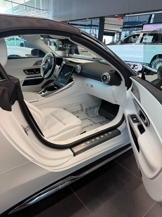 2027 Mercedes-Benz SL-Class - Image 4 of 9