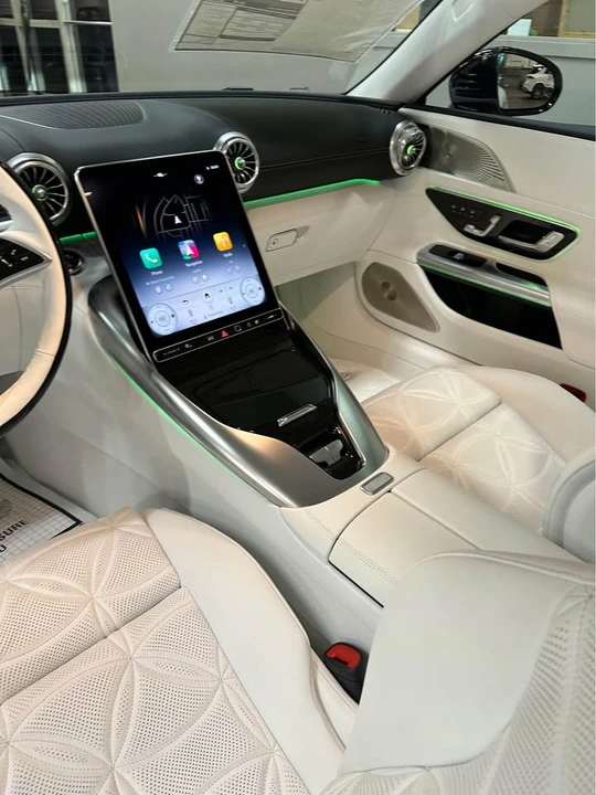 2027 Mercedes-Benz SL-Class - Image 5 of 19