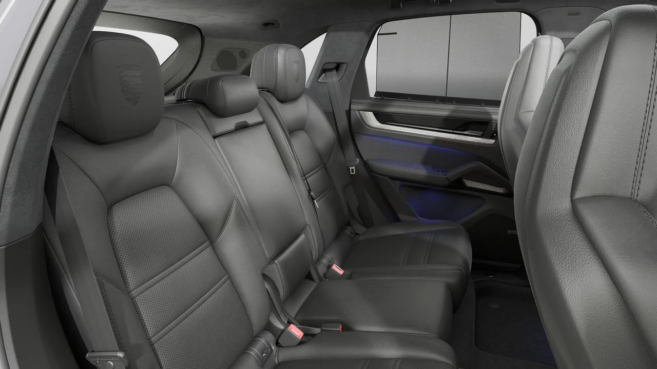 2027 Porsche 9Y0/9Y3 Cayenne GTS - Image 13 of 14
