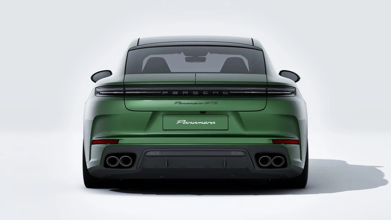 2027 Porsche 976 Panamera - Image 7 of 14