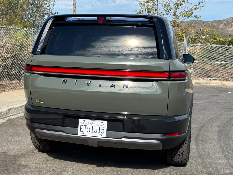 2027 Rivian - Image 9 of 31